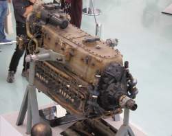 929713 B