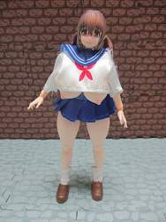 724704 B