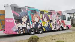 304317 B