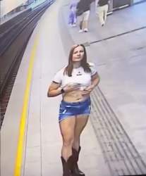795206 B
