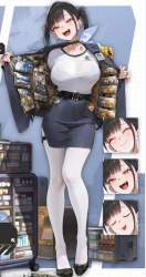 891878 B