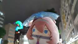365720 B