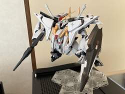 983942 B
