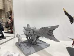 275977 B