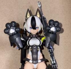 702901 B
