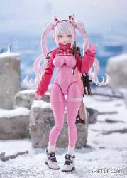304702 B