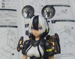 390685 B