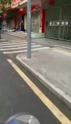 992987 B