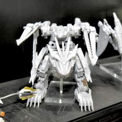 323987 B
