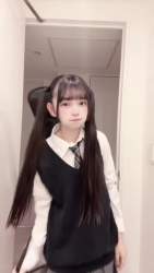 1566349 B