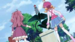 220685 B
