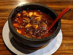 593748 B