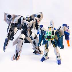 502083 B