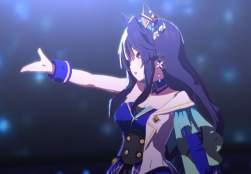 472295 B