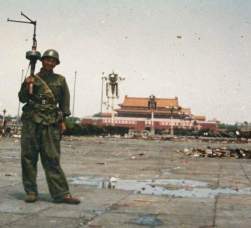 790748 B
