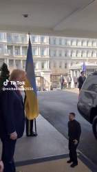 1377553 B