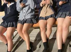 506307 B