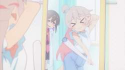 472218 B