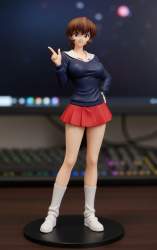 1046761 B