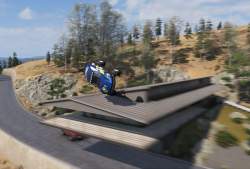 568651 B