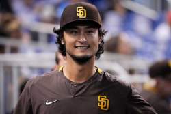 38322 B