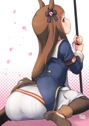 1525883 B