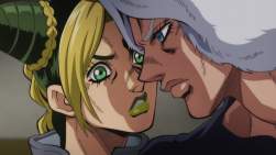 890538 B