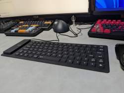 303944 B