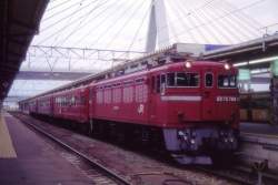 225565 B