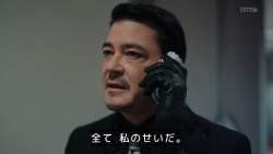 323286 B