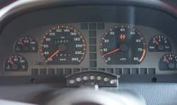 1376876 B