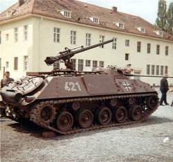439057 B
