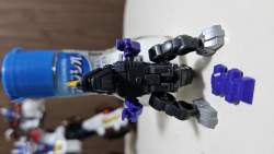 2208809 B