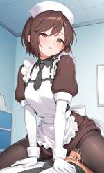 702744 B