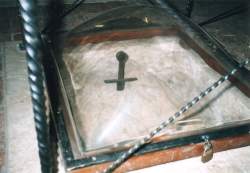 157977 B