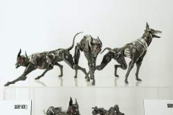 142883 B