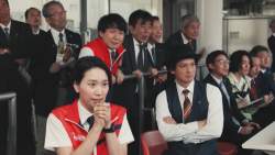 825751 B