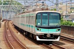 2590965 B