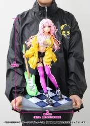 445851 B
