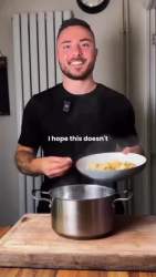 4628999 B