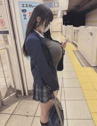 334469 B
