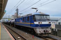 879852 B