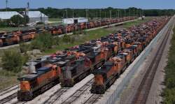 611878 B