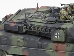 883763 B