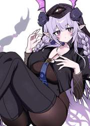 323719 B