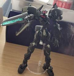 556587 B