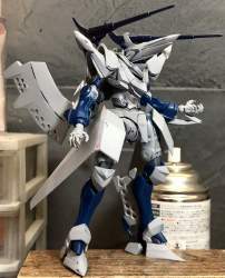 647784 B