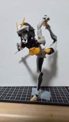 104814 B