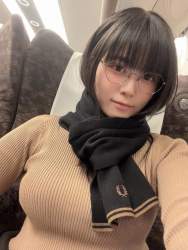 368906 B