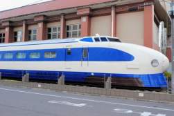 81853 B
